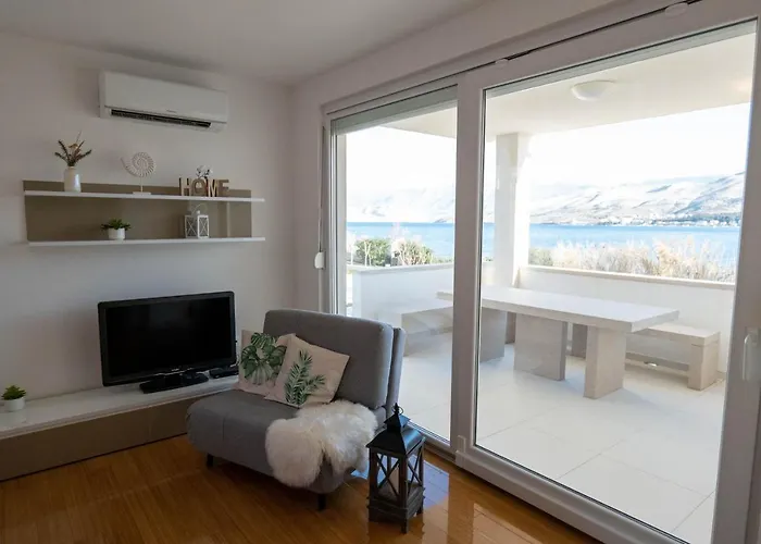 דירה New With Sea View *