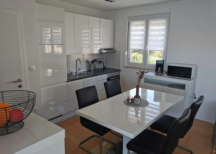 New With Sea View * פג