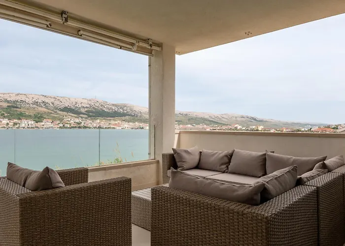New With Sea View דירה