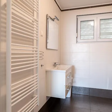 Διαμέρισμα New With Sea View