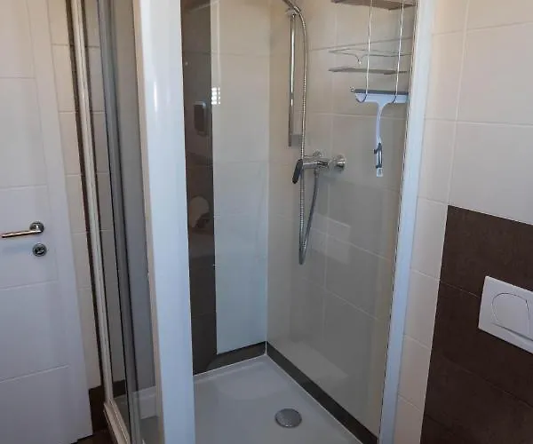 Apartmán New With Sea View Pag Town